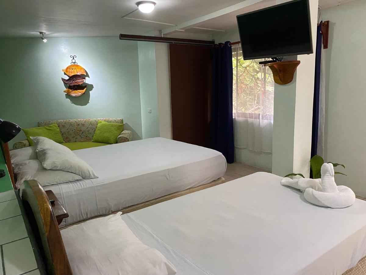 La Montanita Lodge Manuel Antonio Kültér fotó
