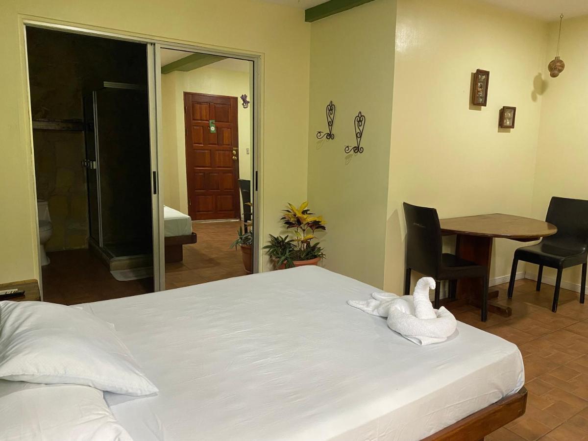 La Montanita Lodge Manuel Antonio Kültér fotó