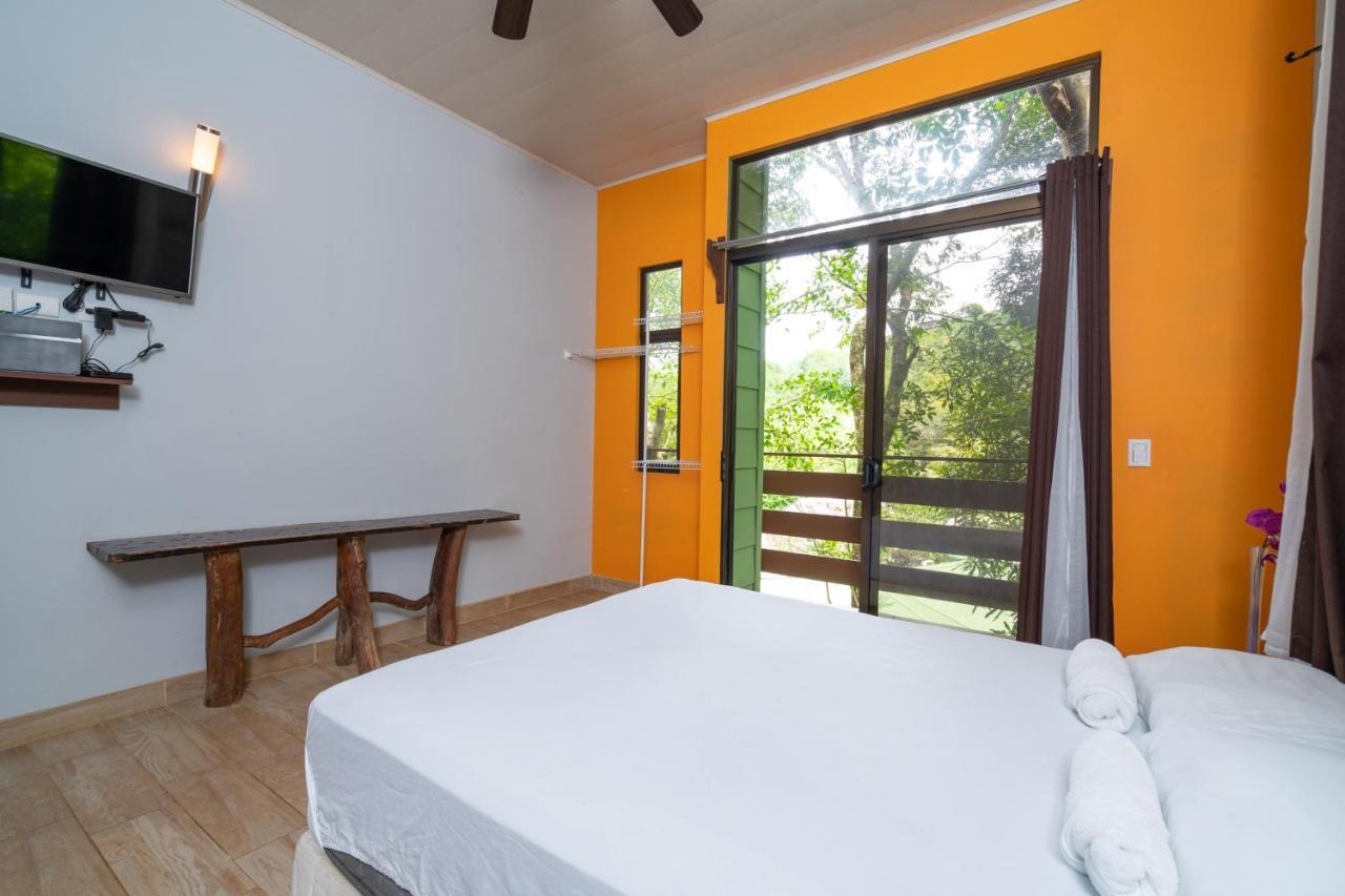 La Montanita Lodge Manuel Antonio Kültér fotó